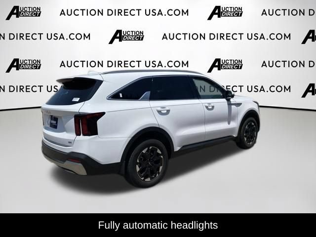 Used 2025 Kia Sorento S AWD/4WD image 8