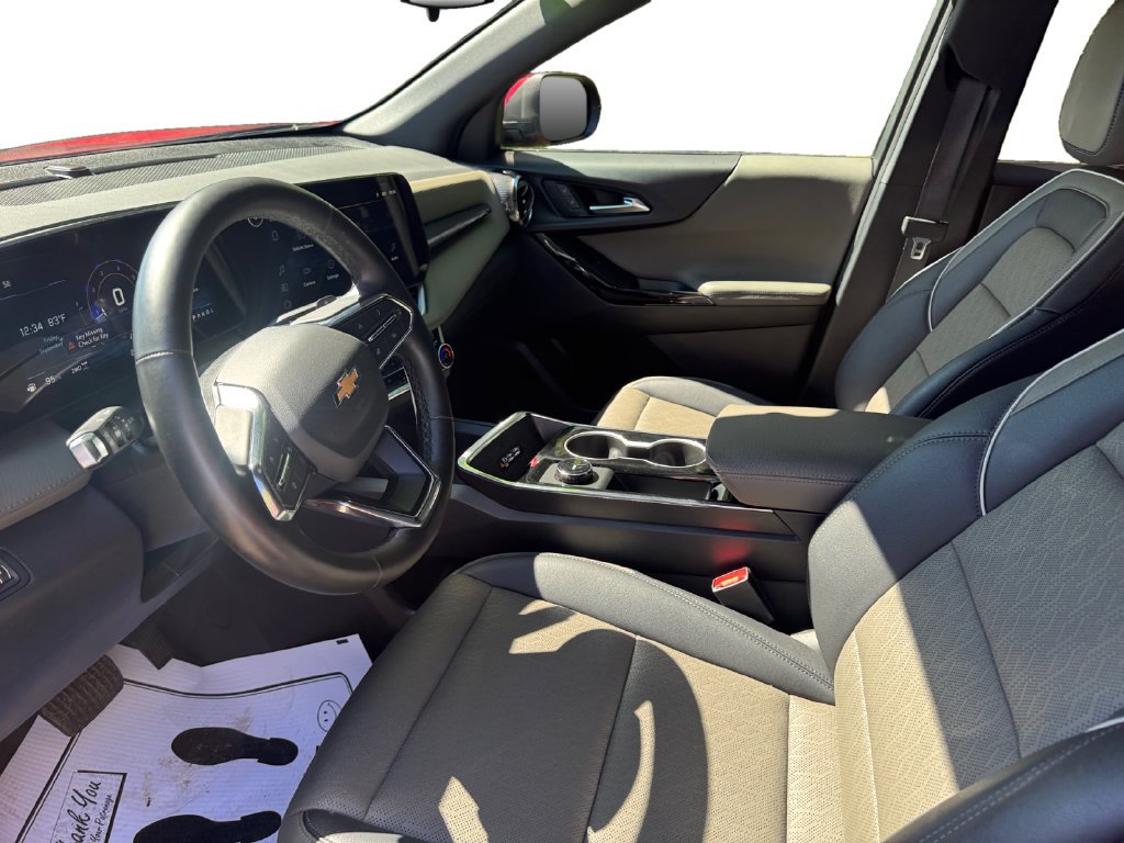 Used 2026 Chevrolet Equinox LT w/ Convenience Package II AWD/4WD image 9