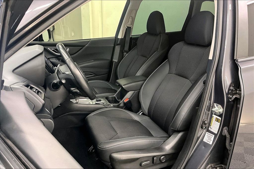 Used 2023 Subaru Forester Premium AWD/4WD image 21