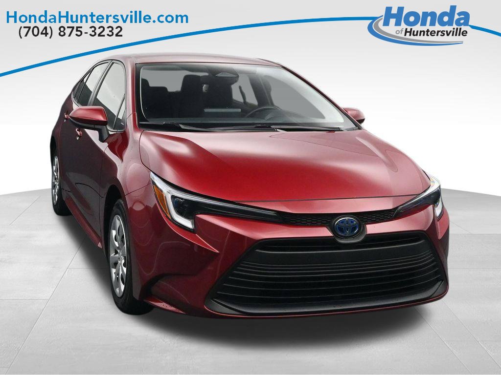 Used 2025 Toyota Corolla LE