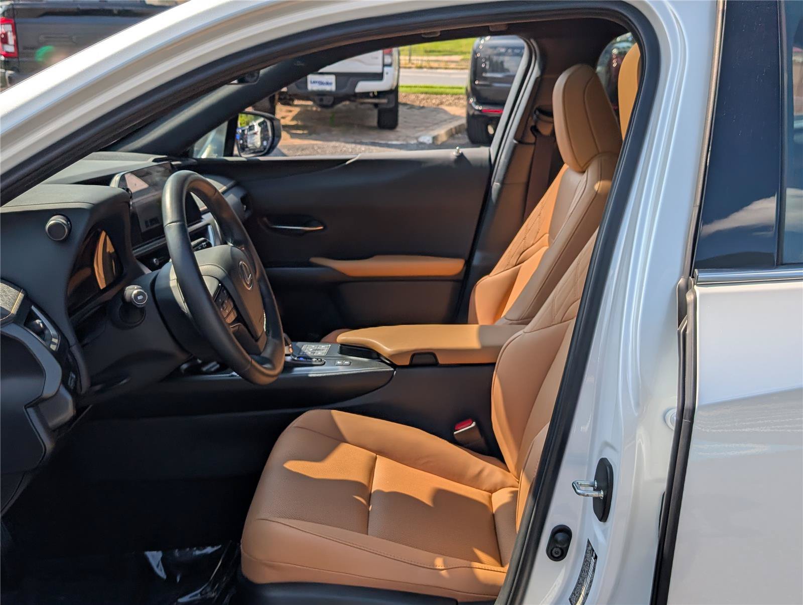 Certified 2025 Lexus UX 300h AWD w/ Accessory Package (Z1) image 16