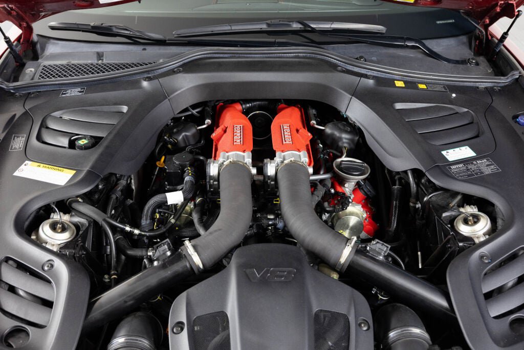 Certified 2019 Ferrari GTC4Lusso T RWD image 66