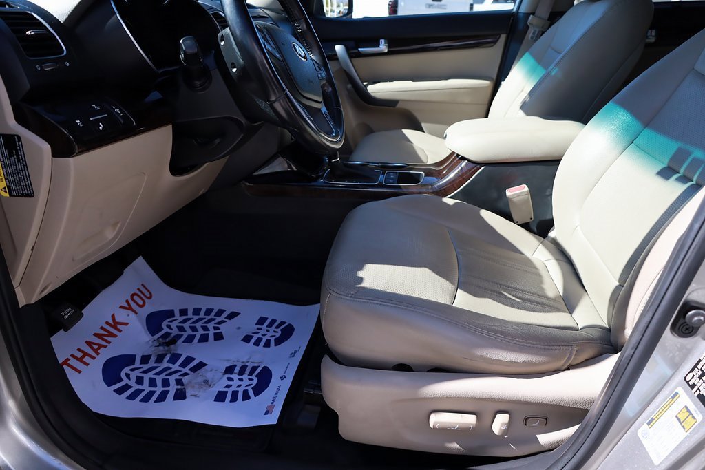 Used 2015 Kia Sorento EX w/ EX V6 Touring Package image 11