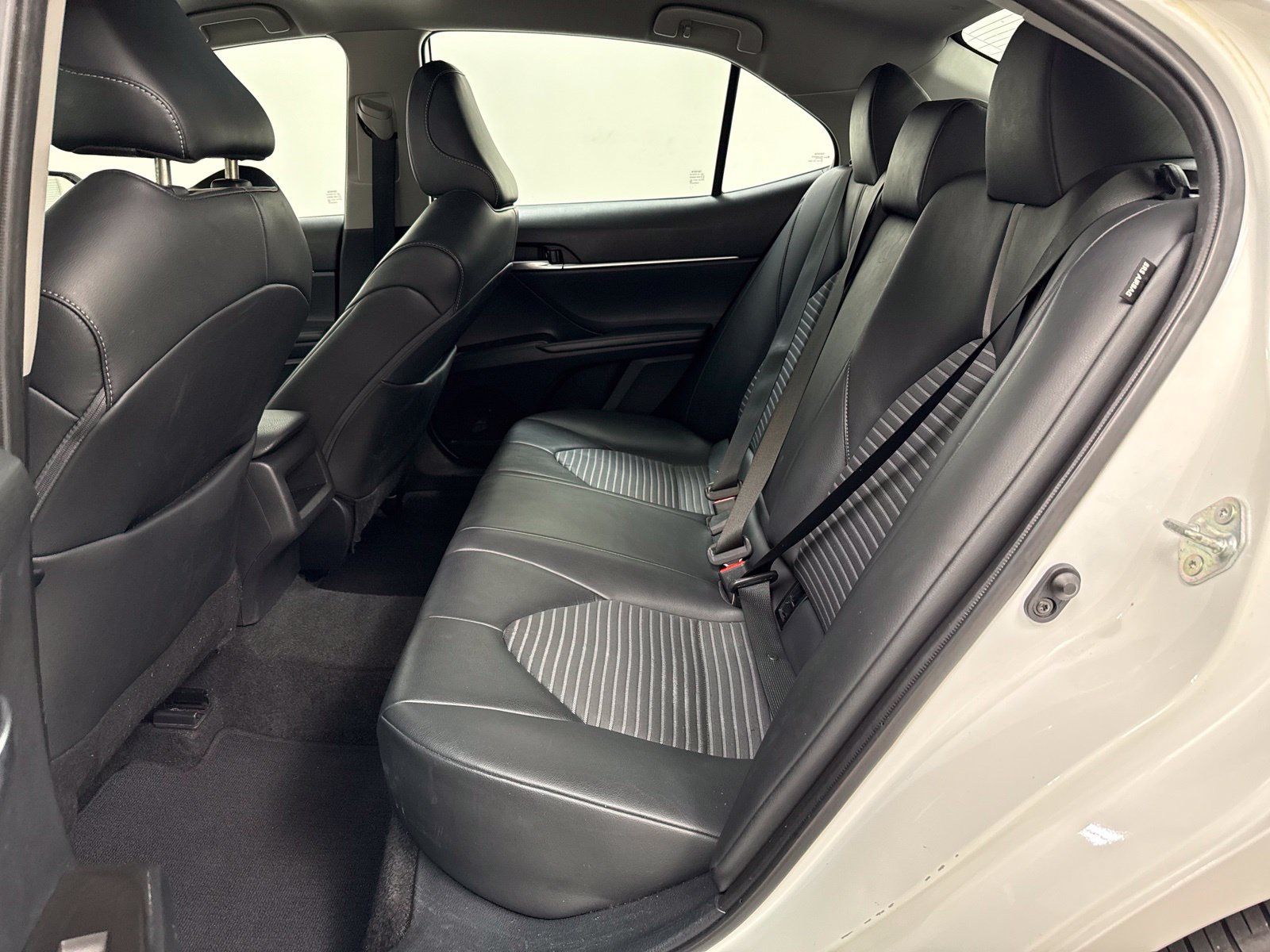 Used 2023 Toyota Camry SE FWD image 20