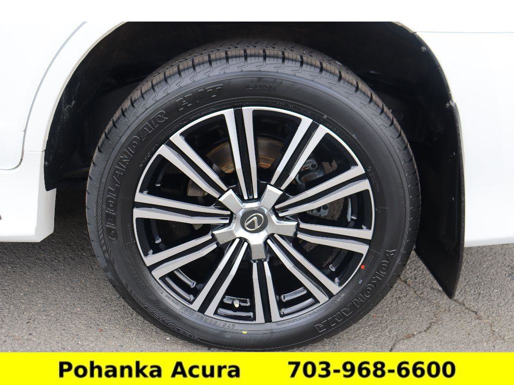Used 2021 Lexus LX 570 4WD w/ Luxury Package image 34