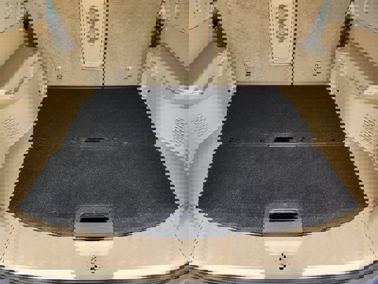 Used 2018 Nissan Rogue SV image 30