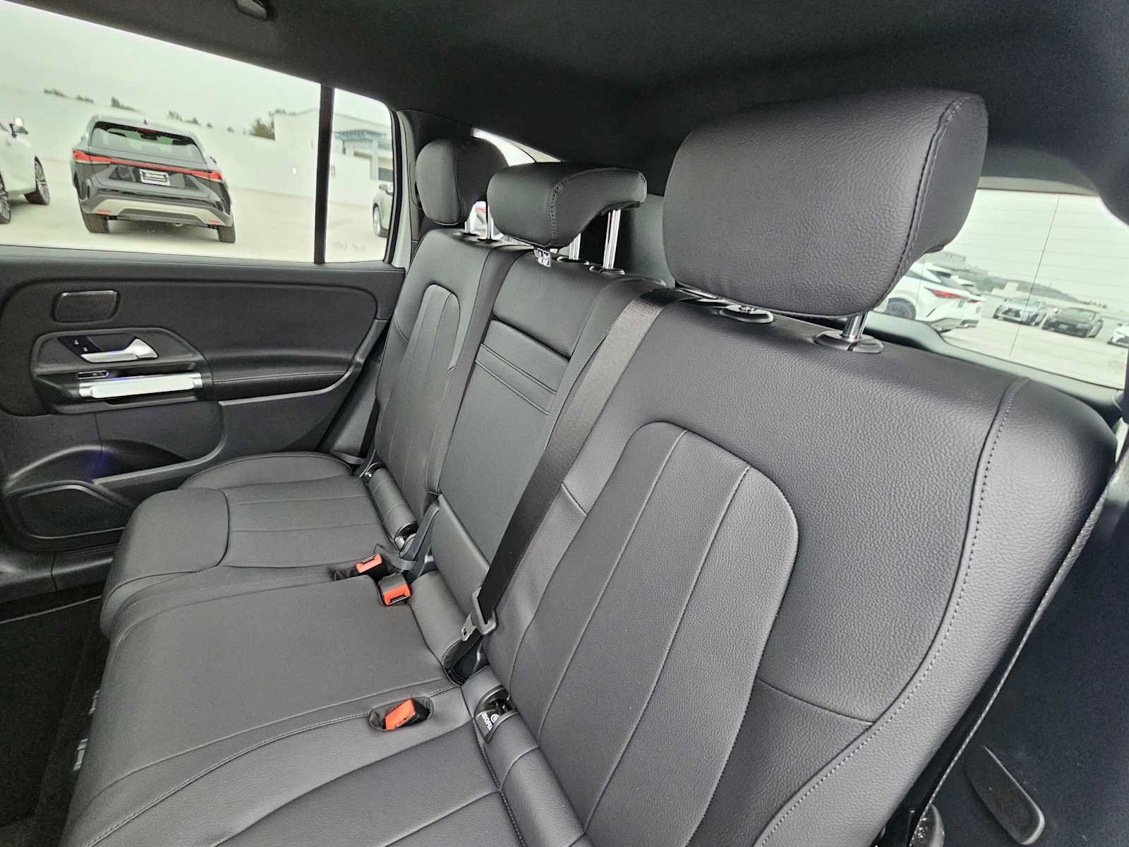 New 2026 Mercedes-Benz GLB 250 image 17