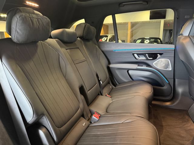 Used 2023 Mercedes-Benz EQS 580 4MATIC SUV image 22