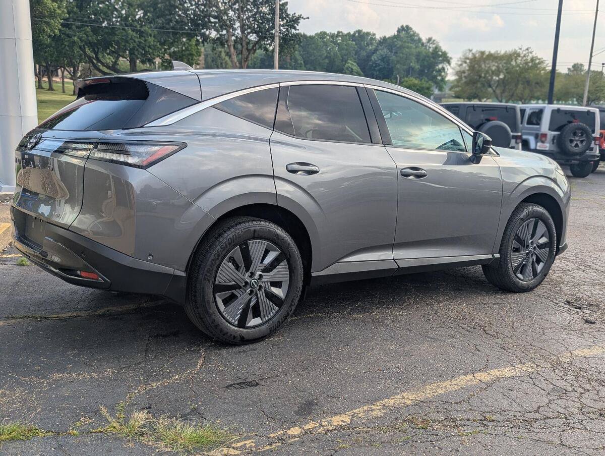 Used 2025 Nissan Murano SL w/ Cargo Package AWD/4WD image 11