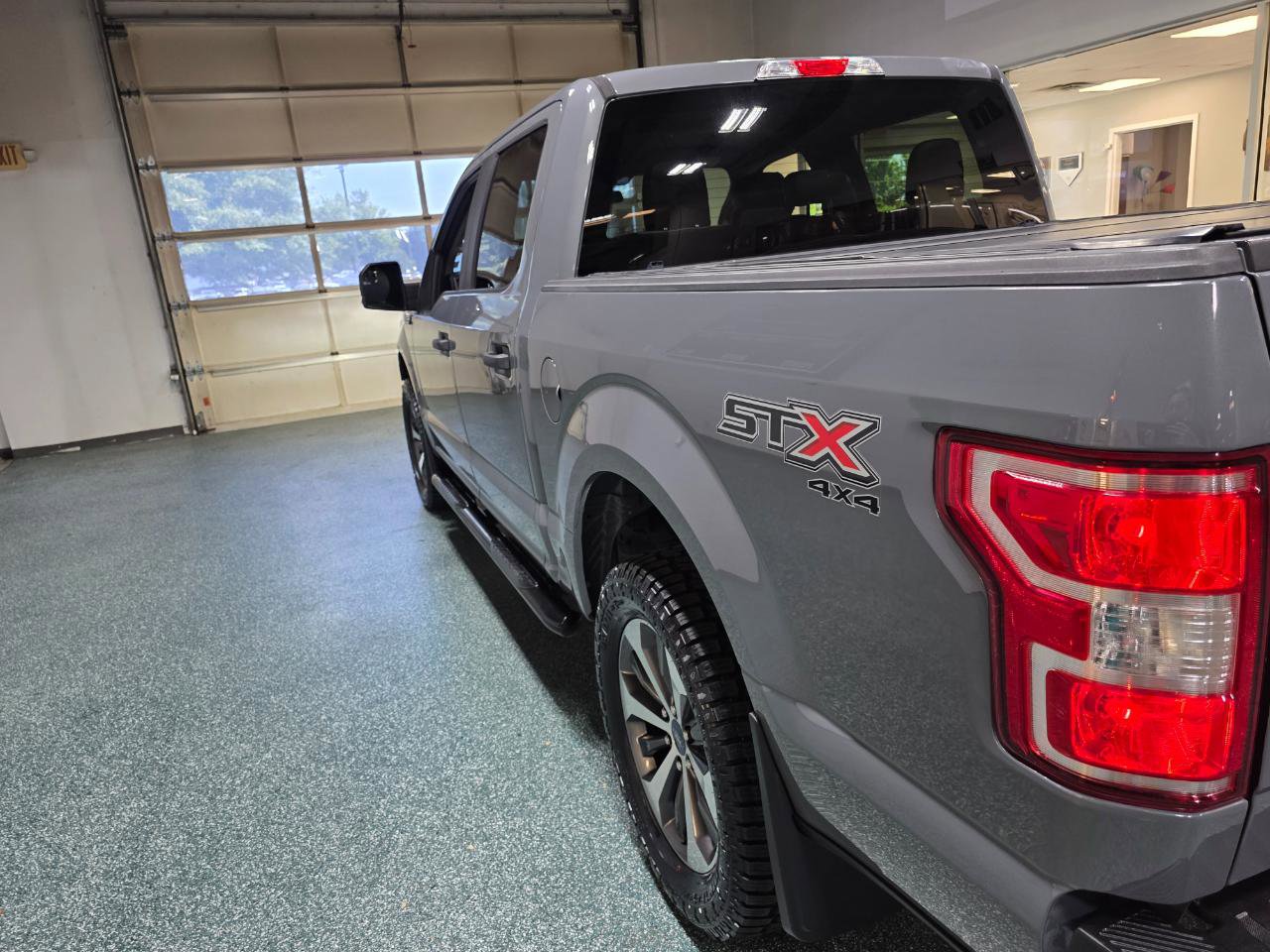 Used 2019 Ford F150 XL w/ Equipment Group 101A Mid AWD/4WD image 10