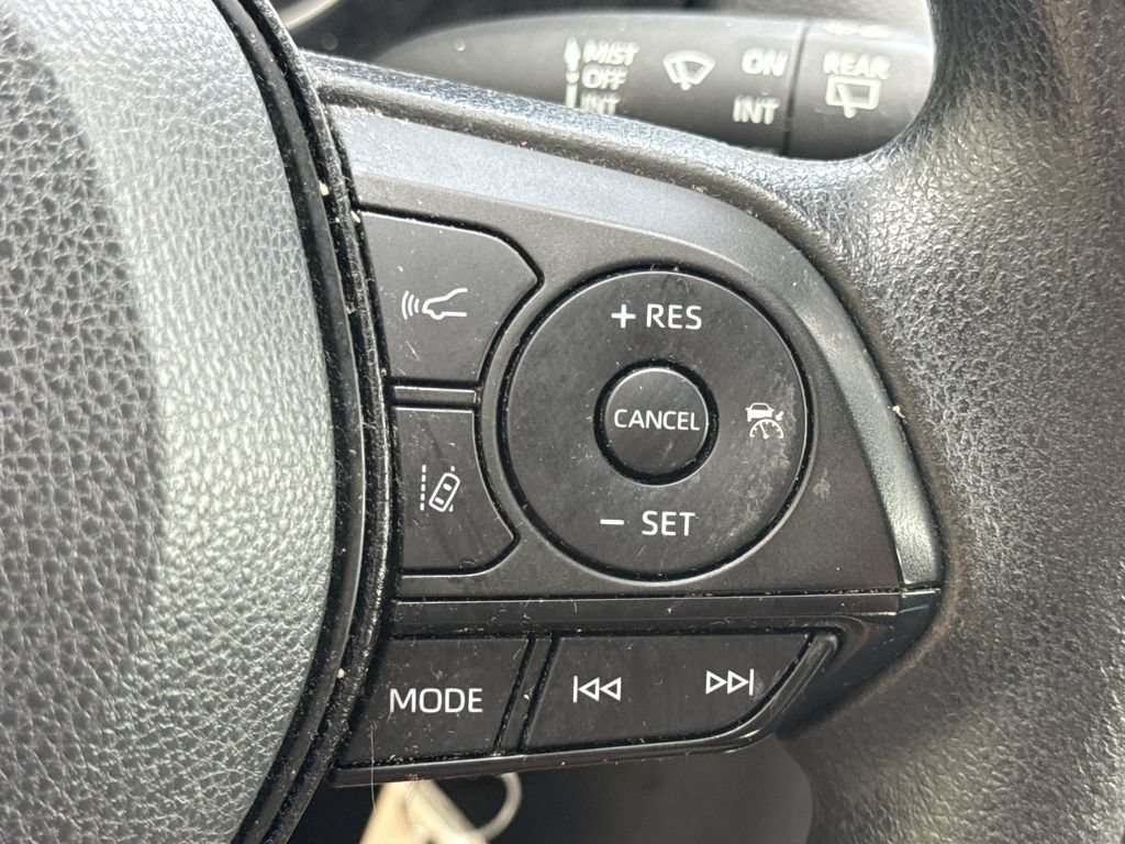 Used 2023 Toyota RAV4 LE FWD image 21