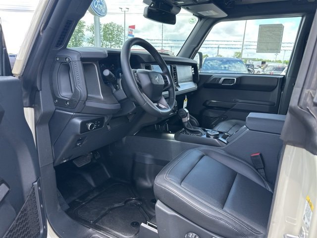 New 2025 Ford Bronco Badlands image 15