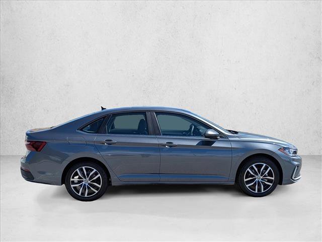 New 2026 Volkswagen Jetta SE FWD image 4