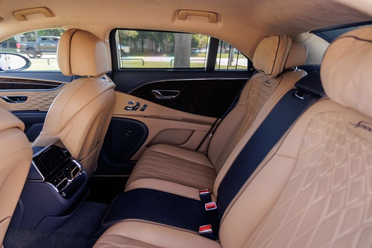 Certified 2023 Bentley Flying Spur W12 AWD/4WD image 53