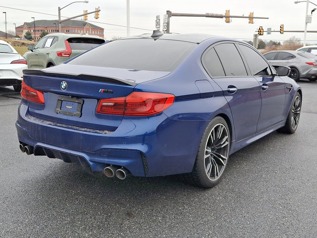 Used 2018 BMW M5 image 3