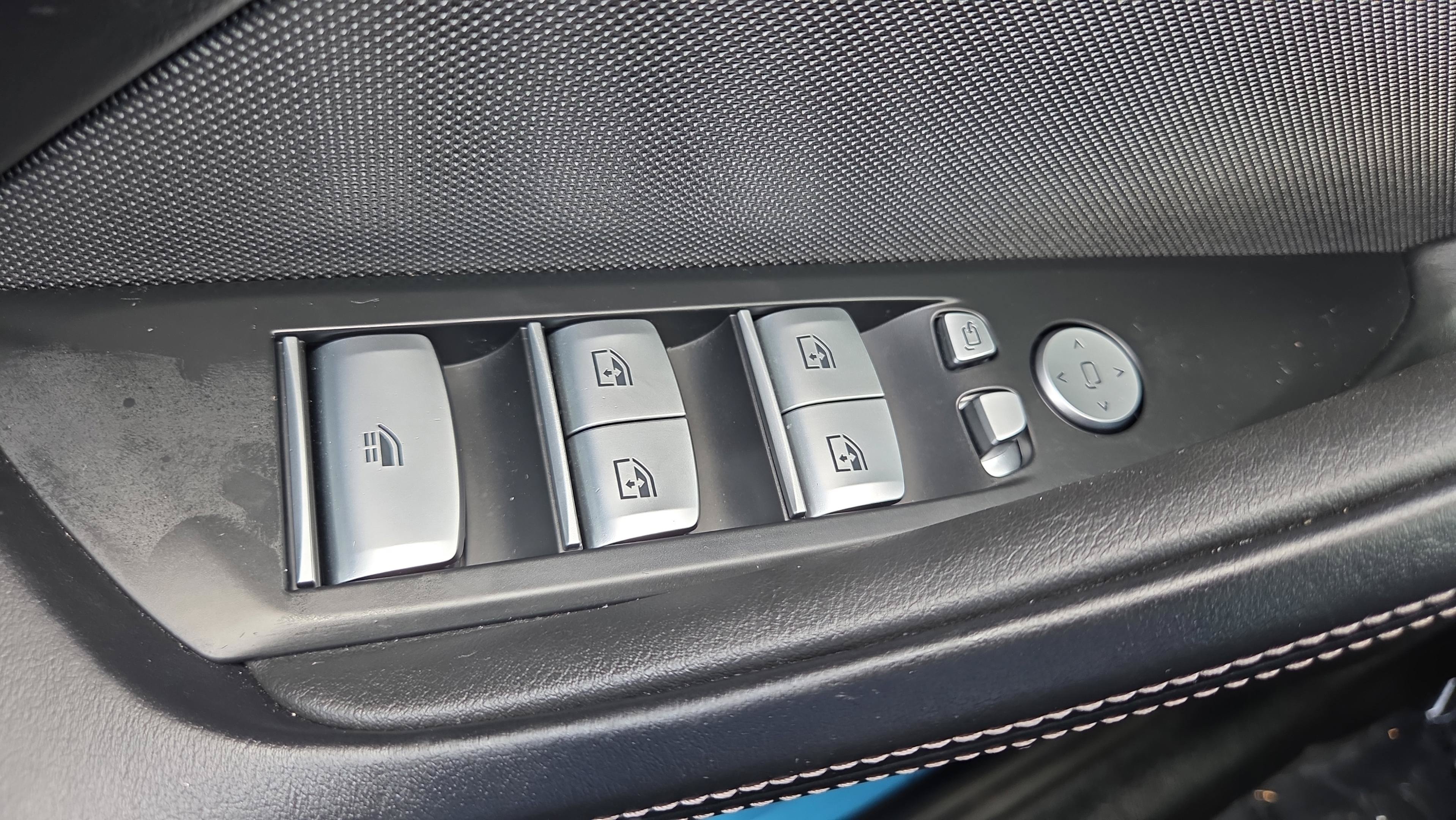 Certified 2024 BMW 840i Convertible RWD image 31