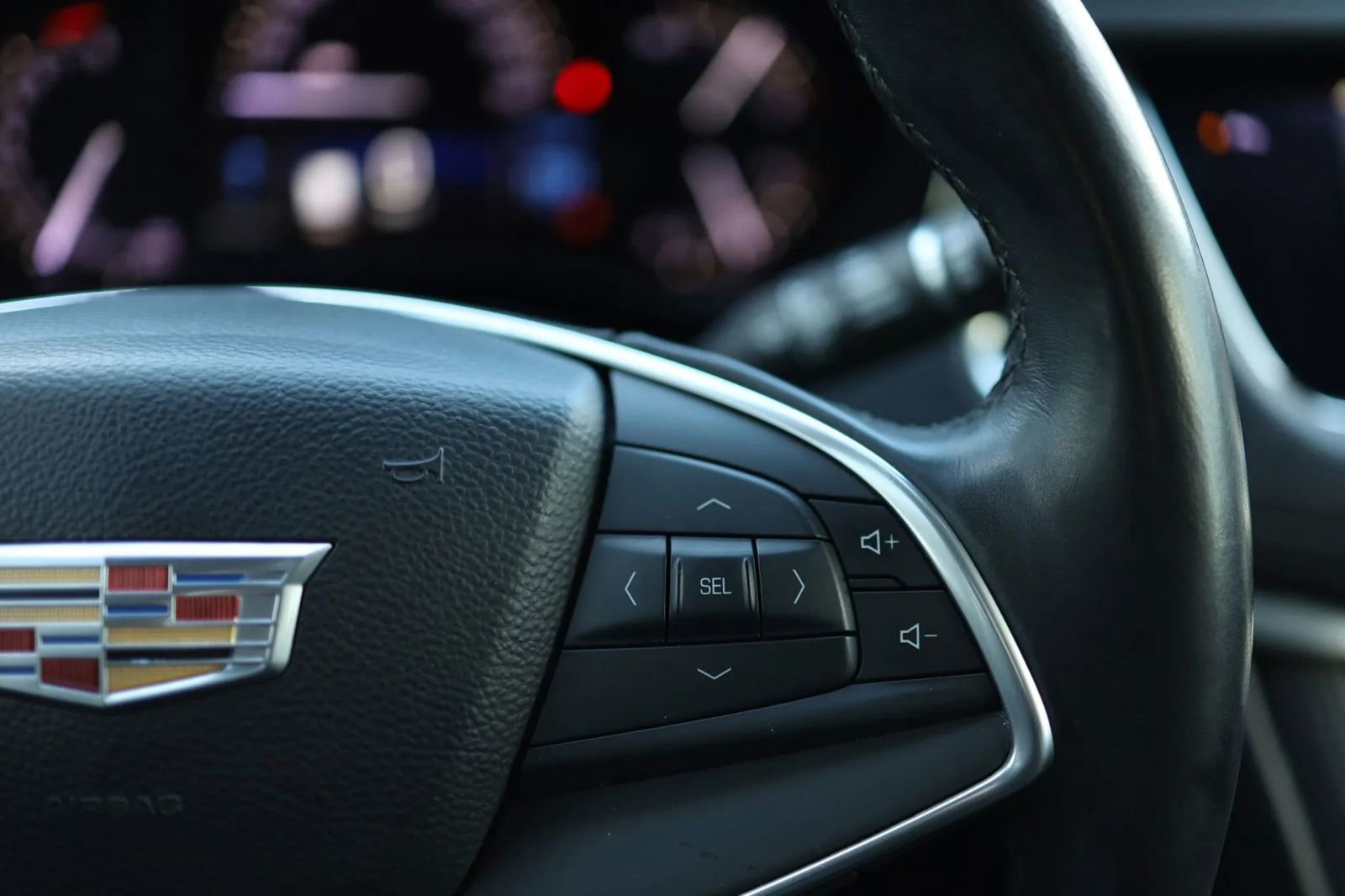 Used 2017 Cadillac XT5 Luxury w/ Driver Awareness Package AWD/4WD image 21