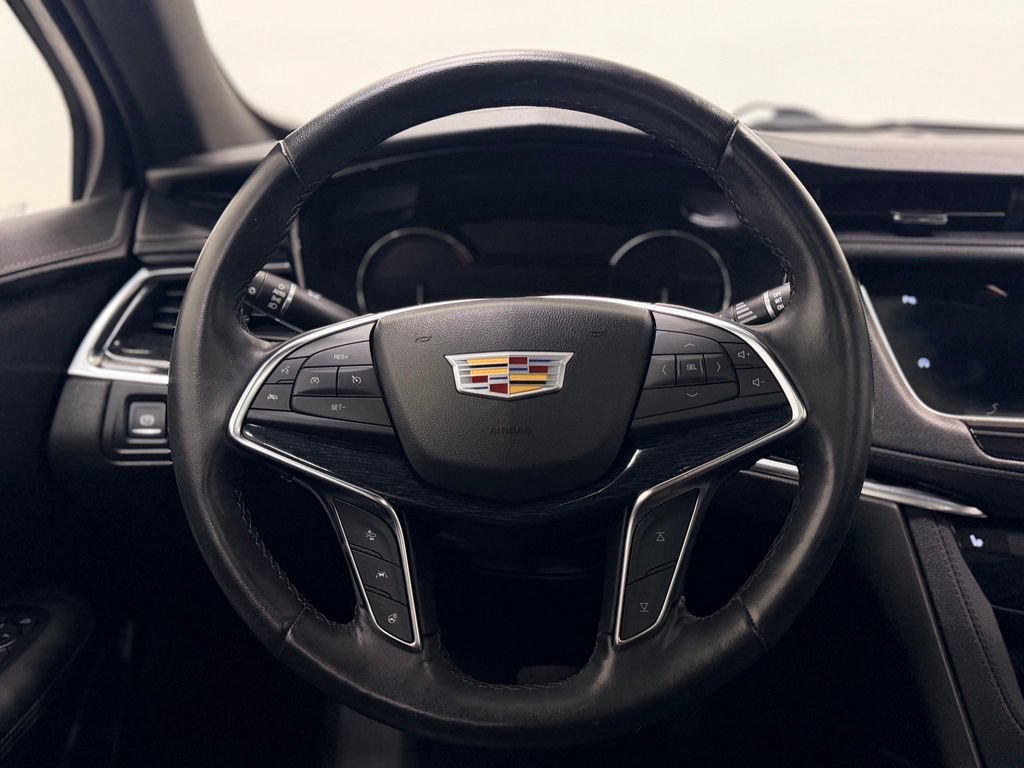 Used 2022 Cadillac XT5 Premium Luxury AWD/4WD image 15