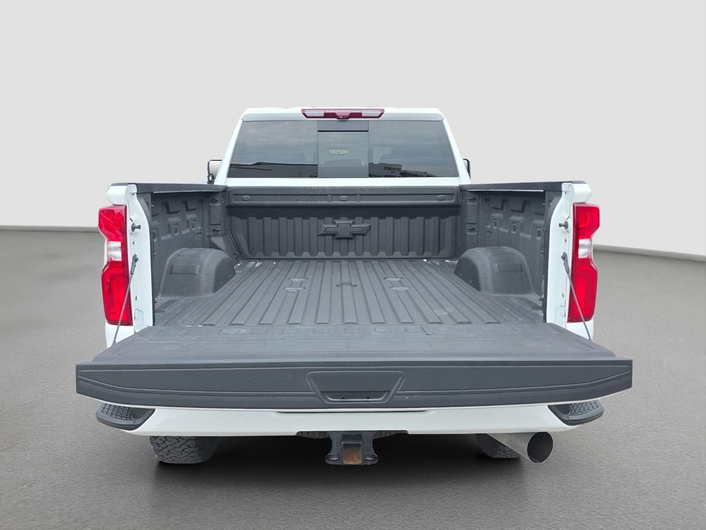 Used 2022 Chevrolet Silverado 3500 LTZ w/ LTZ Plus Package AWD/4WD image 17