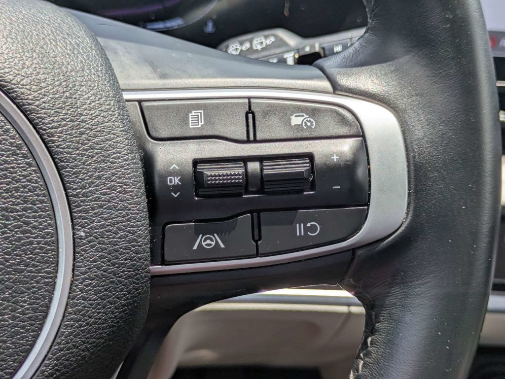 Used 2024 Kia Sportage EX FWD image 27