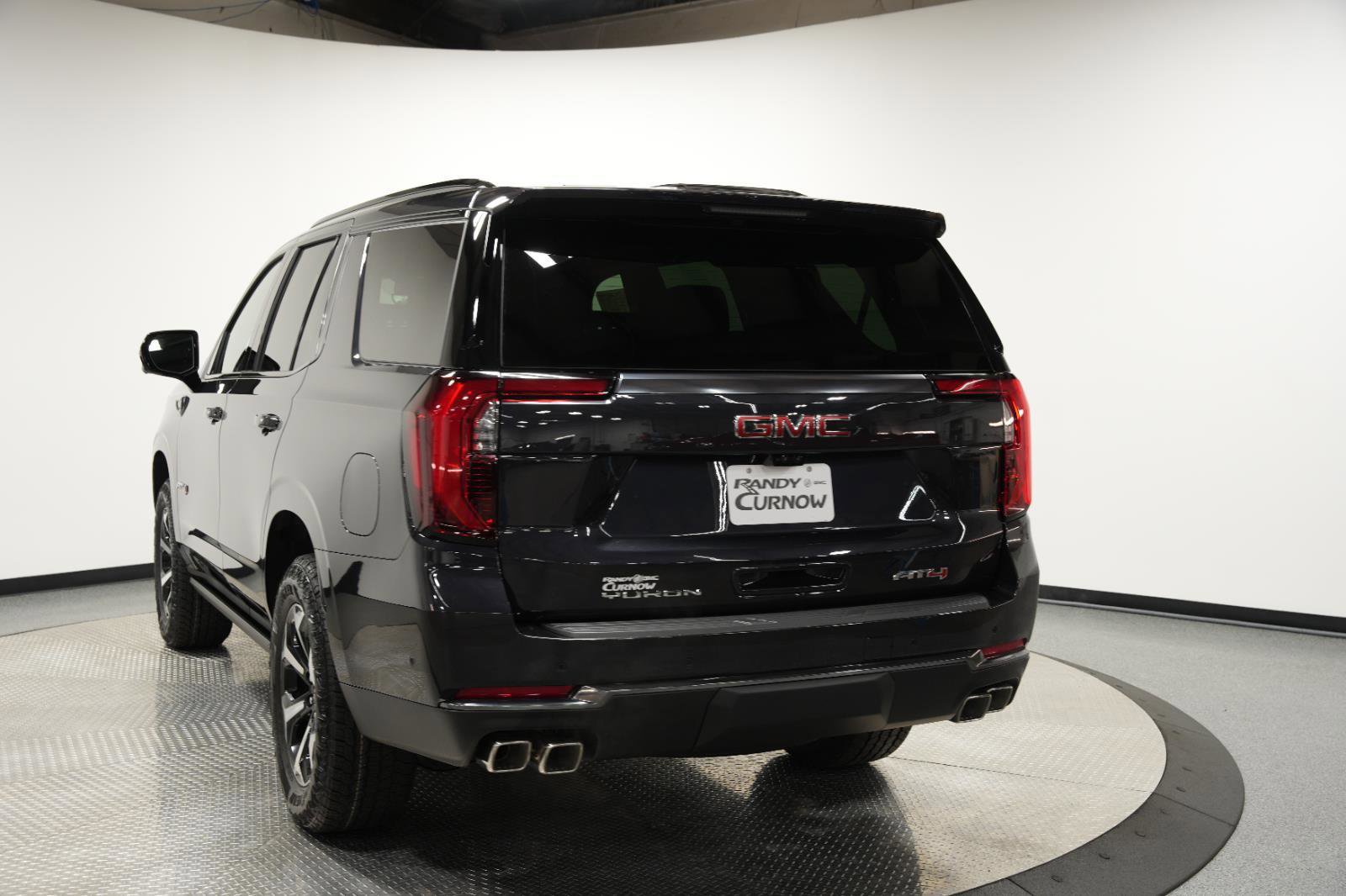 New 2026 GMC Yukon AT4 w/ AT4 Premium Plus Package AWD/4WD image 8