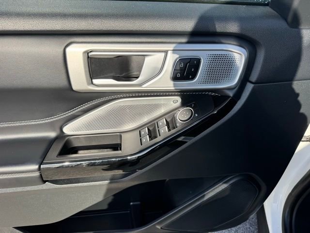 Used 2023 Ford Explorer ST w/ Equipment Group 401A AWD/4WD image 11