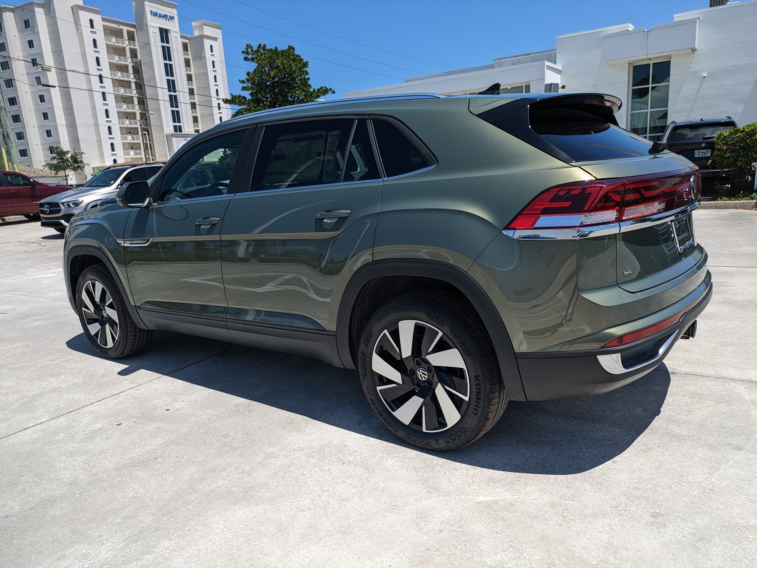 New 2026 Volkswagen Atlas Cross Sport SE FWD image 6
