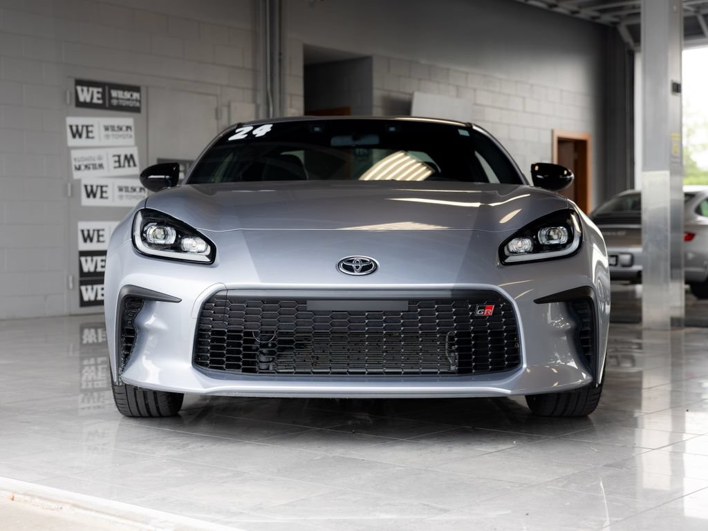 Used 2024 Toyota GR86 Premium RWD image 4