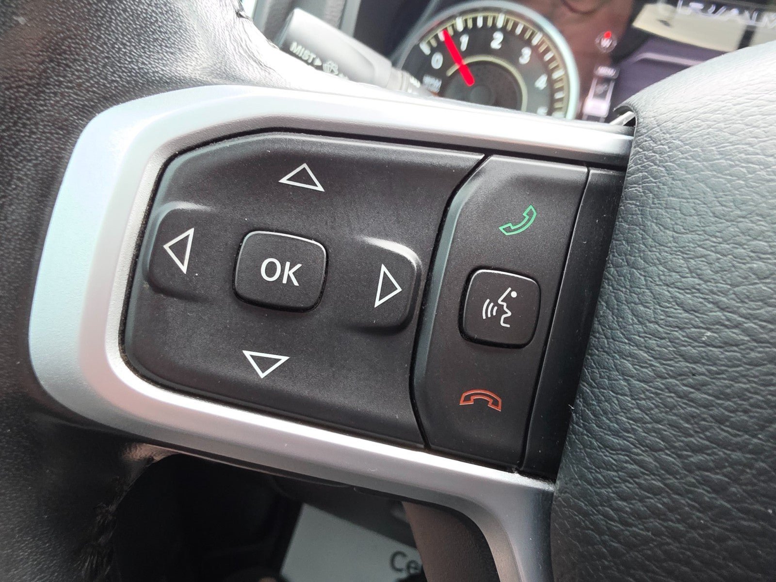 Used 2021 RAM 1500 Big Horn AWD/4WD image 39