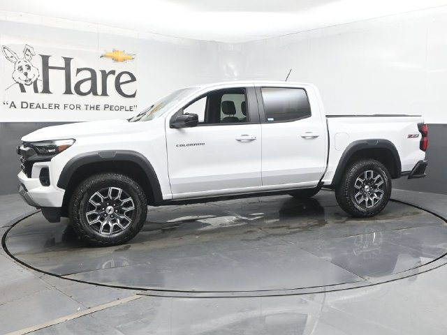 Used 2024 Chevrolet Colorado Z71 w/ Z71 Convenience Package 2 AWD/4WD image 36