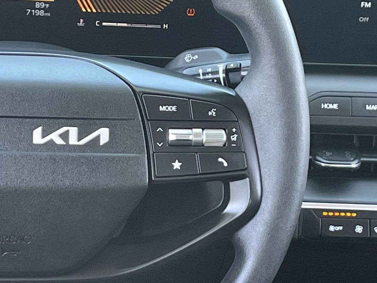 Certified 2025 Kia K4 FWD image 22