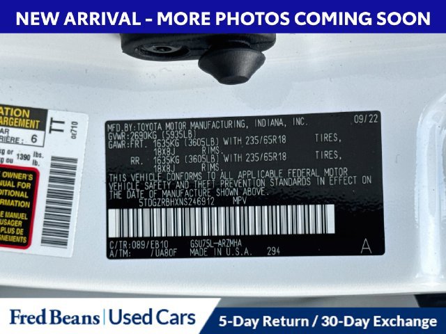 Used 2022 Toyota Highlander XLE AWD/4WD image 40