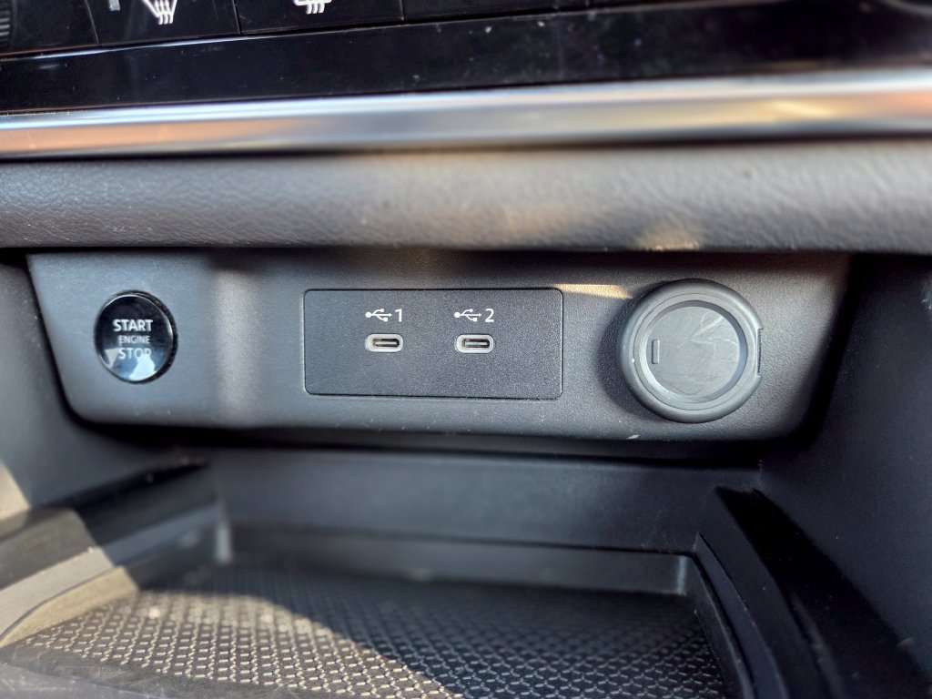 Used 2024 Nissan Rogue S AWD/4WD image 24