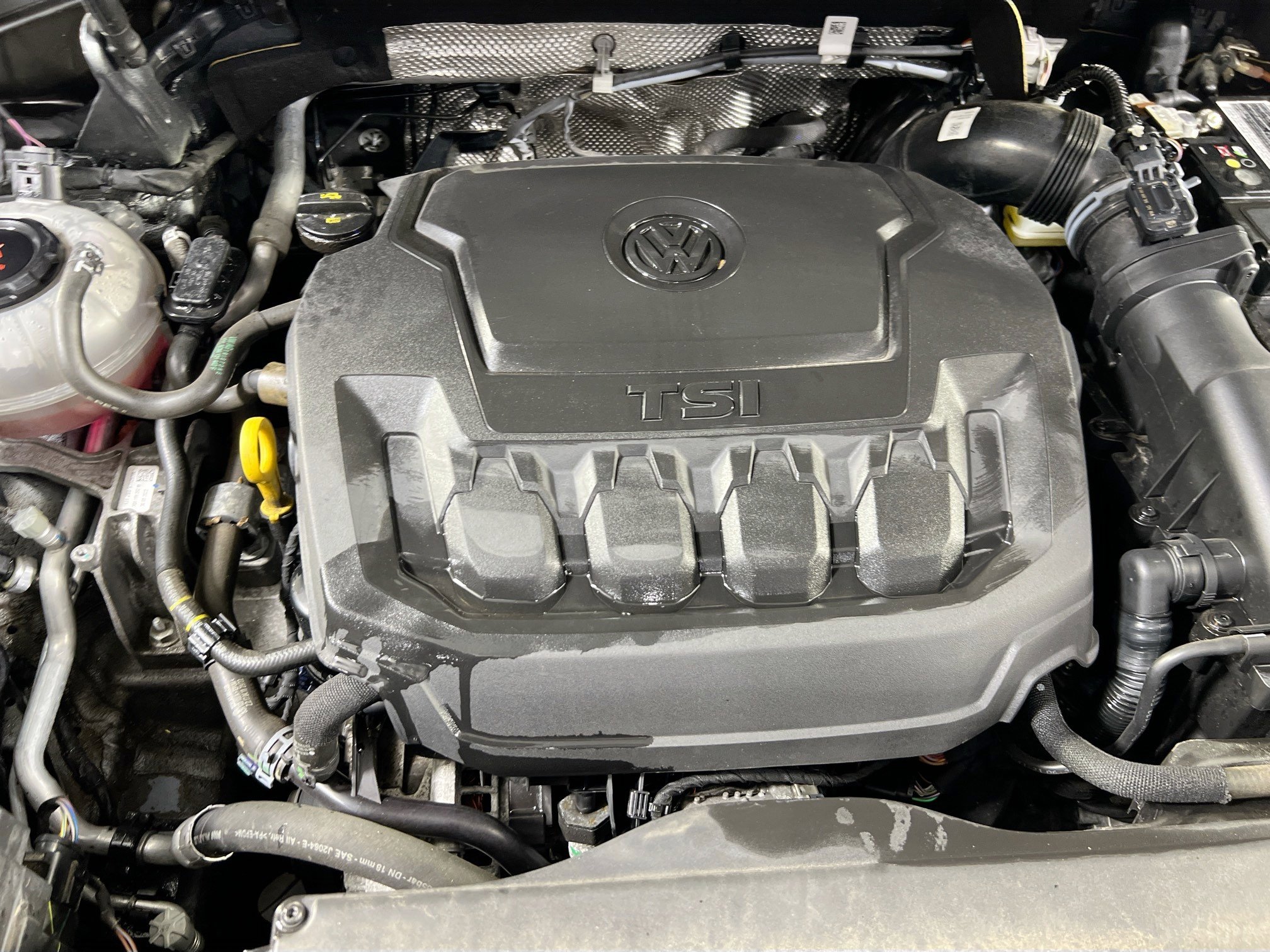 Used 2022 Volkswagen Tiguan SE AWD/4WD image 28