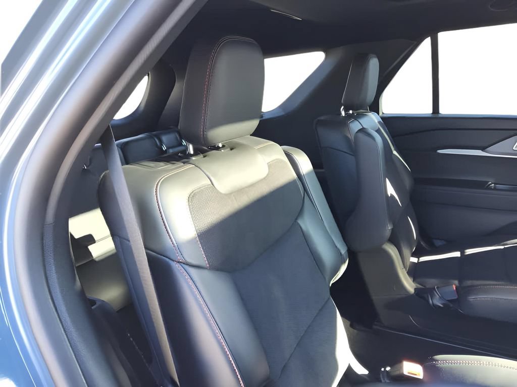 Used 2025 Ford Explorer ST w/ Sun And Sound Package AWD/4WD image 37