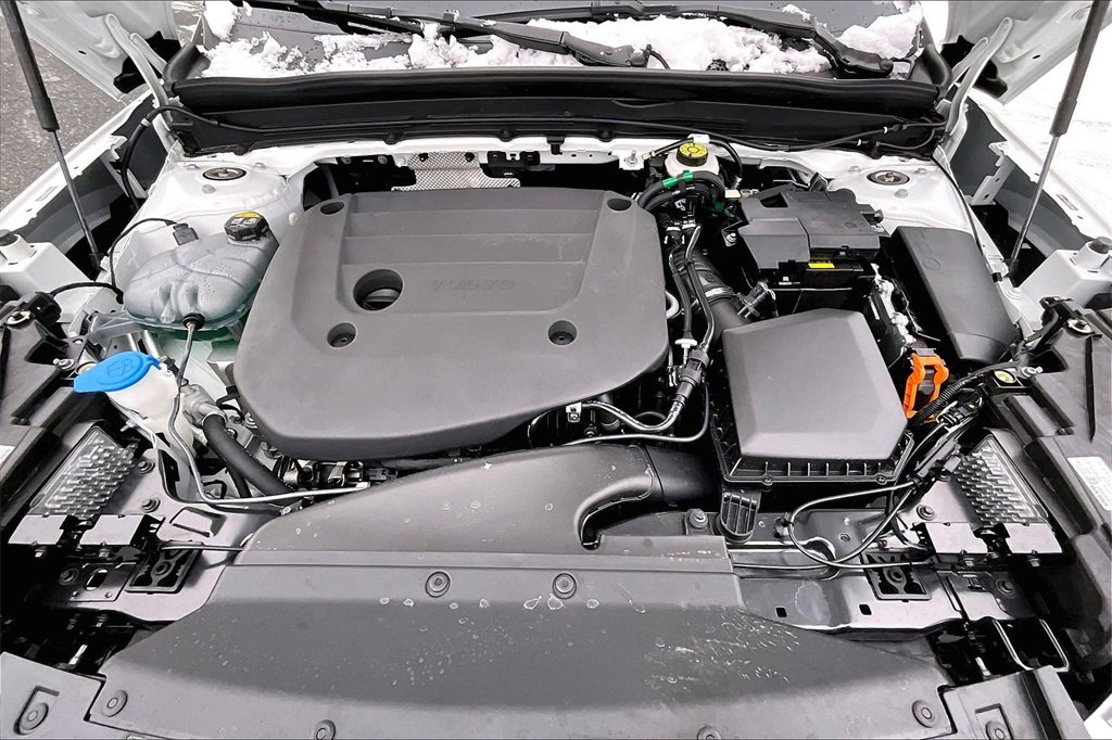 Used 2026 Volvo XC40 B5 Plus w/ Protection Package Premier image 29