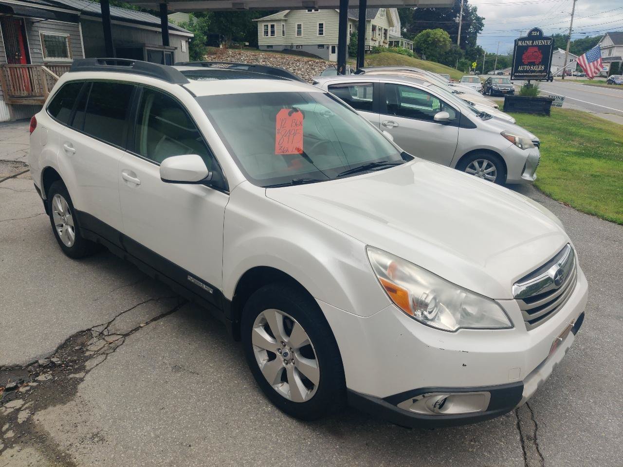 Used 2012 Subaru Outback 3.6R Limited AWD/4WD image 8