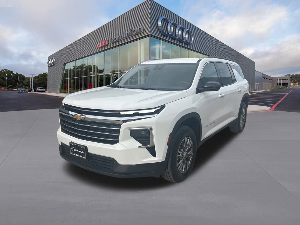 Used 2025 Chevrolet Traverse LT