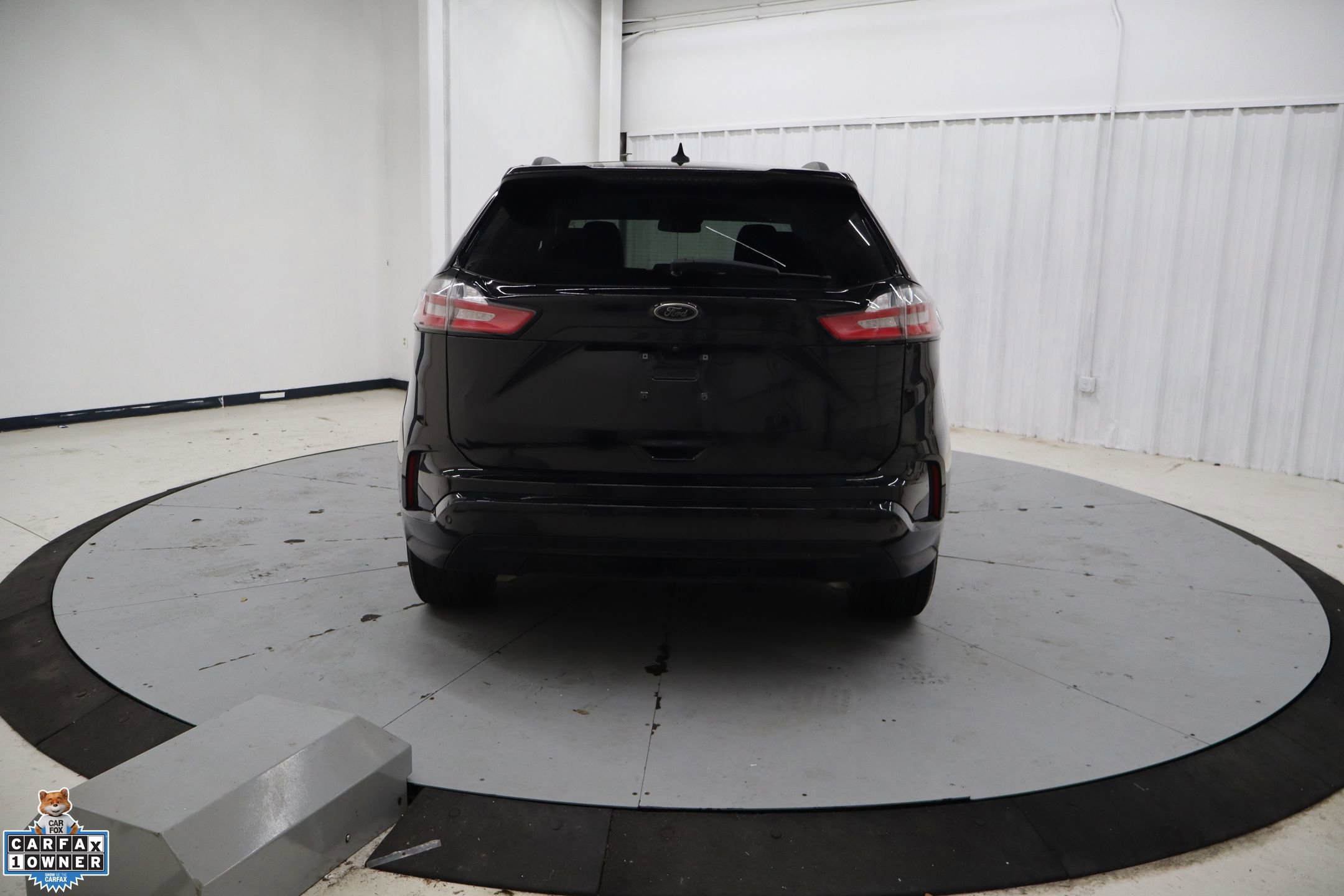Certified 2022 Ford Edge SE w/ Black Appearance Package image 6