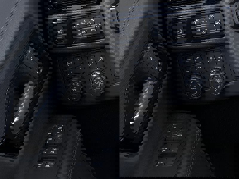 New 2025 GMC Yukon Denali w/ Sun & Power Step Package image 22