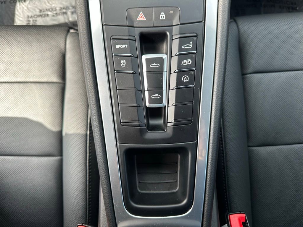 Used 2025 Porsche 718 Boxster S image 25