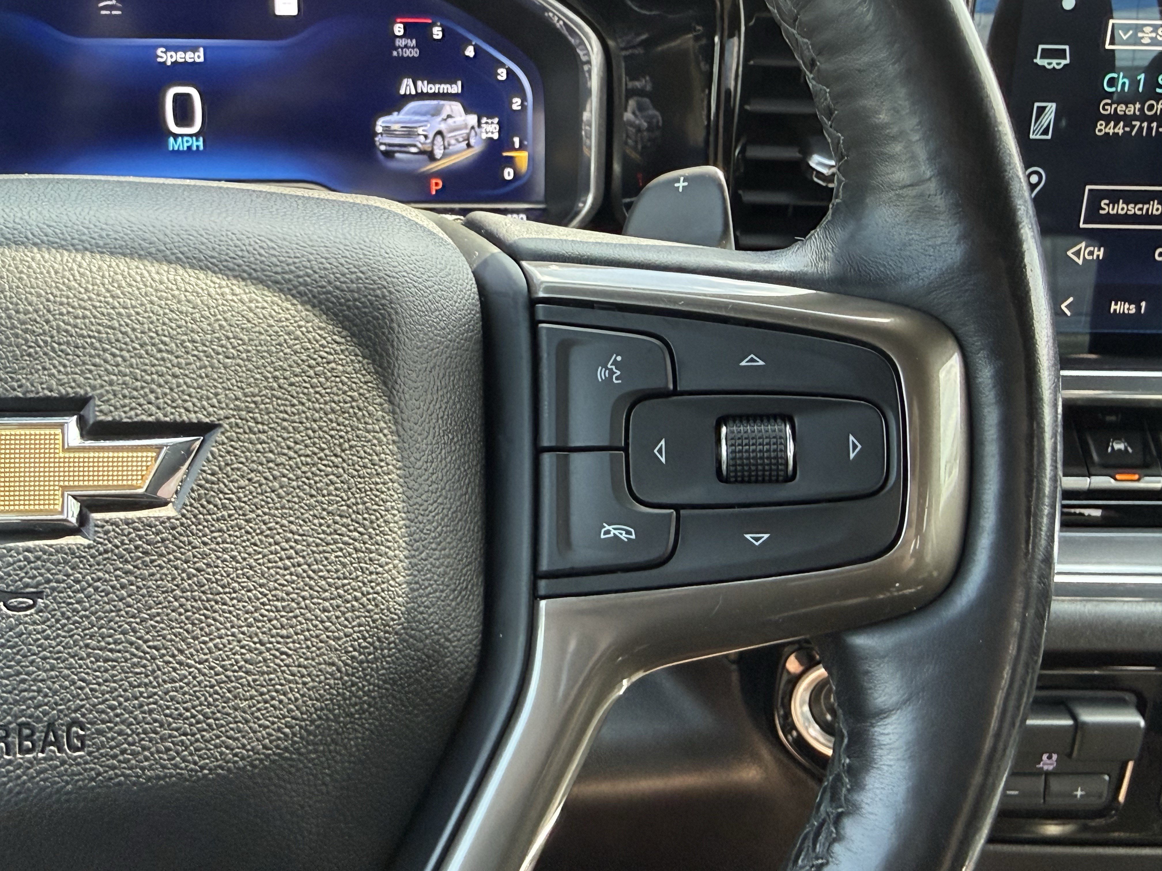 Used 2023 Chevrolet Silverado 1500 High Country w/ High Country Premium Package AWD/4WD image 18