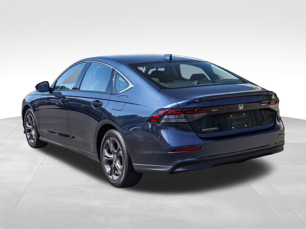 Used 2023 Honda Accord EX image 6
