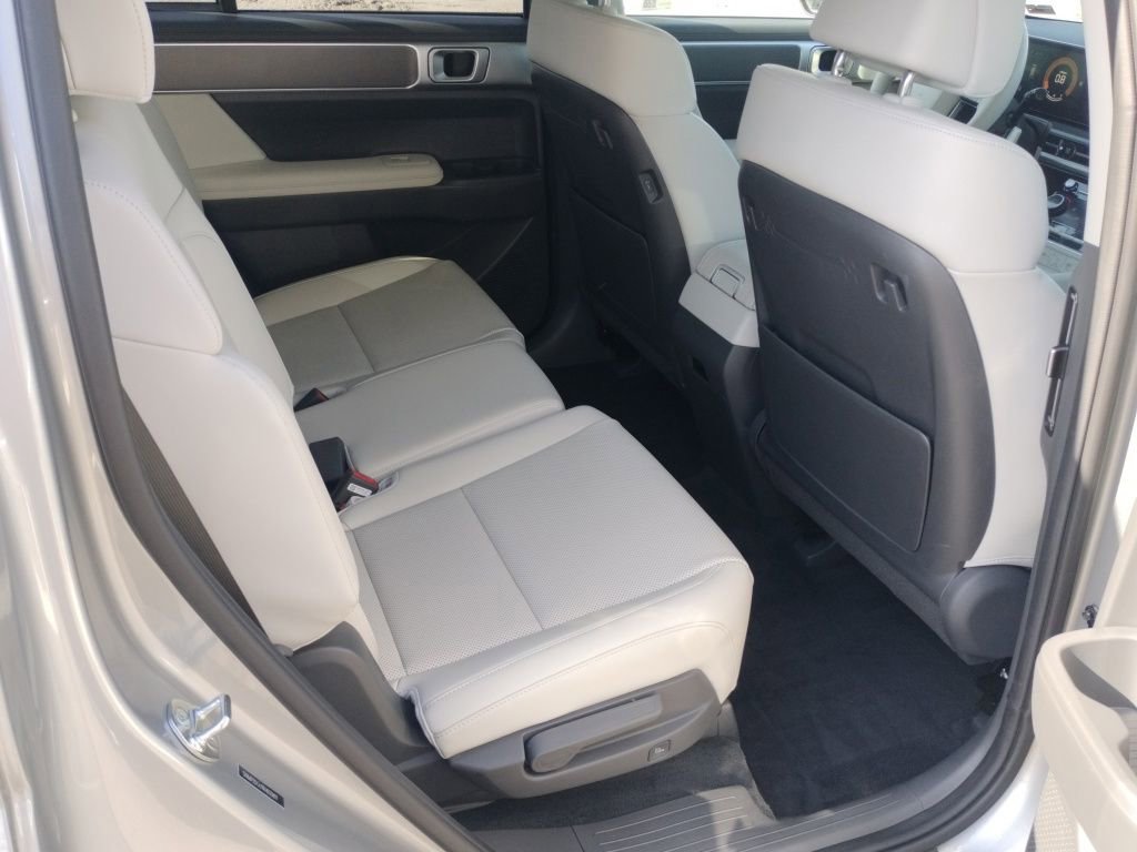 Used 2024 Hyundai Santa Fe SEL image 40