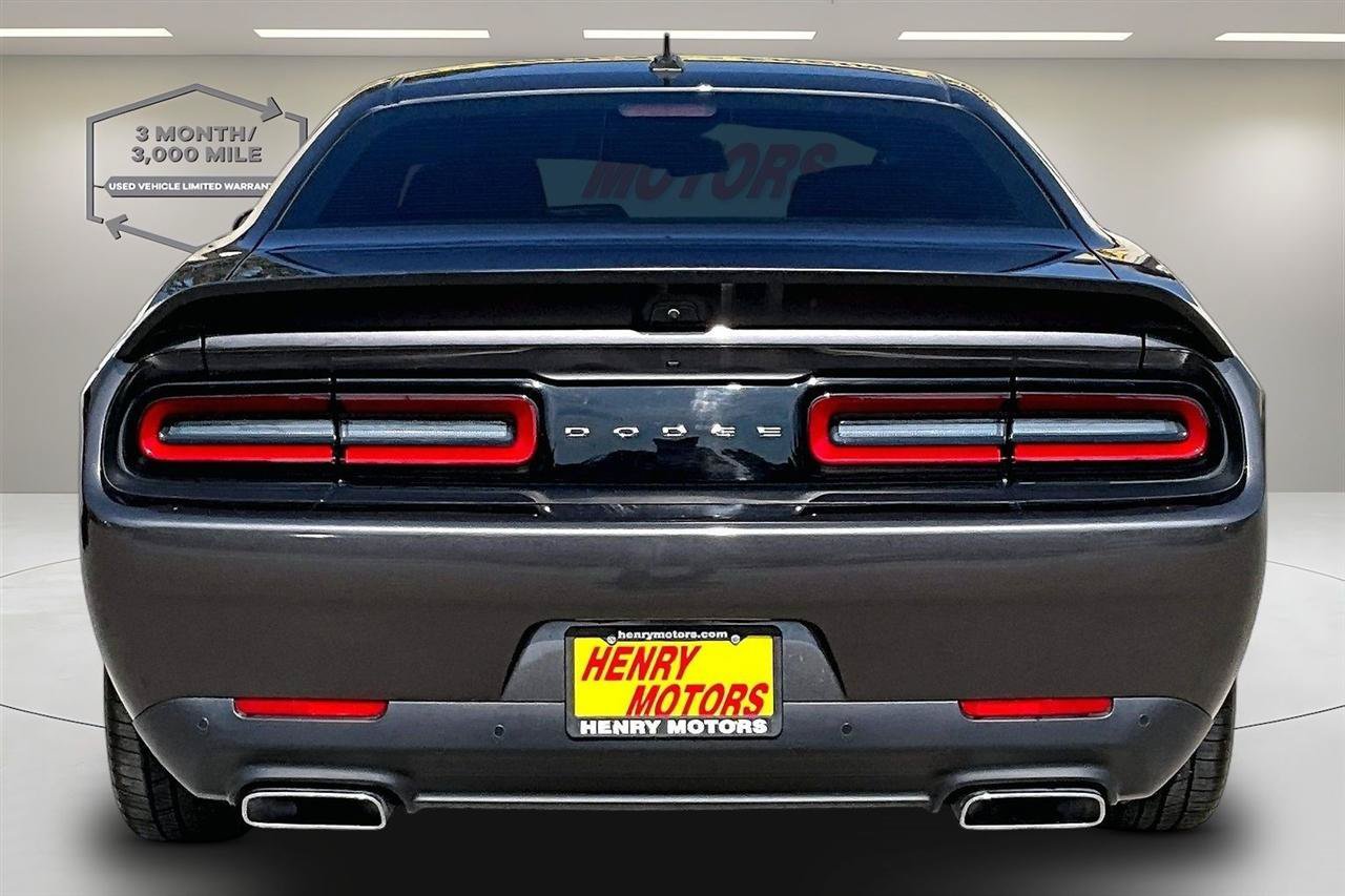 Used 2020 Dodge Challenger R/T Scat Pack RWD image 5