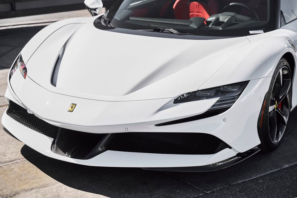 Used 2024 Ferrari SF90 Spider AWD/4WD image 6