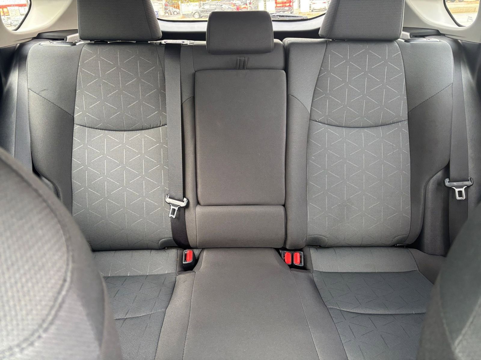 Used 2025 Toyota RAV4 XLE image 34