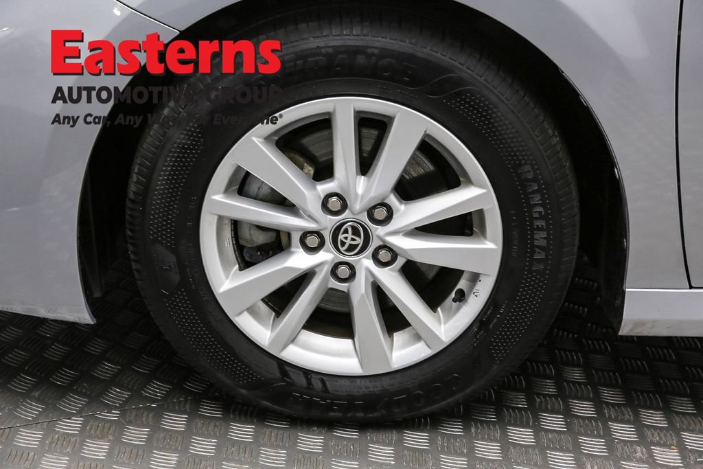 Used 2025 Toyota Camry LE image 33