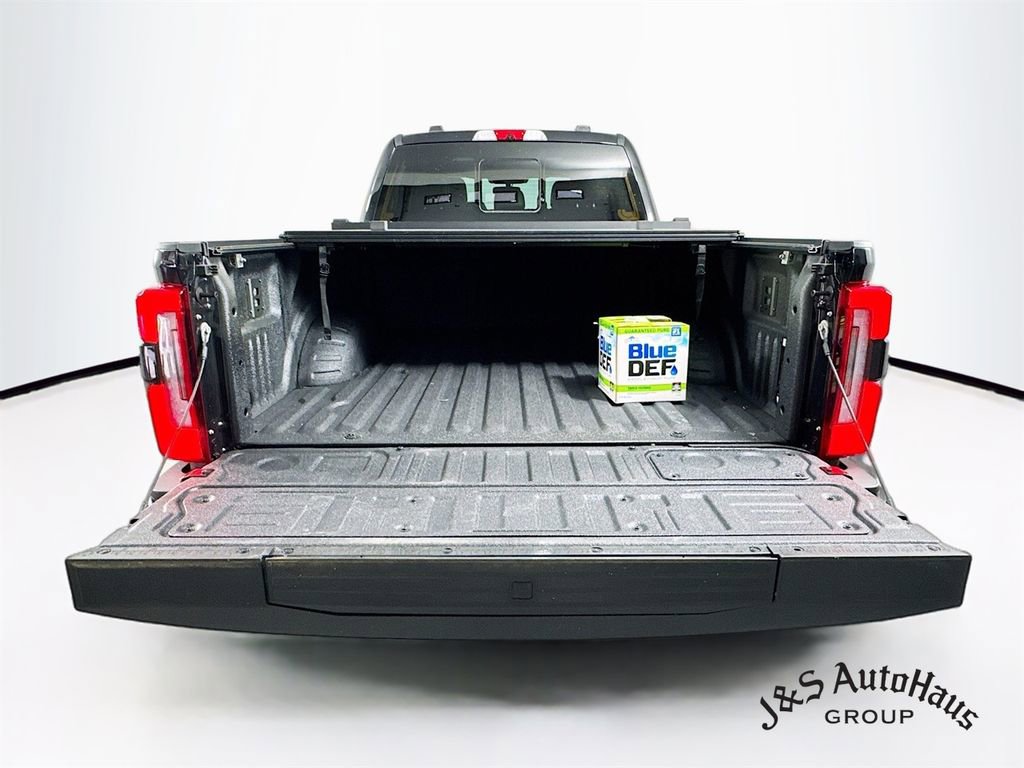 Used 2026 Ford F250 Platinum w/ Tremor Off-Road Package AWD/4WD image 33
