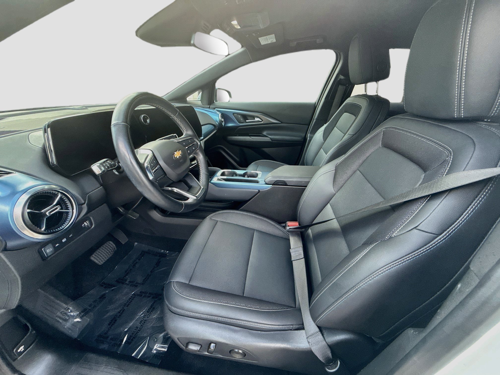 Used 2024 Chevrolet Equinox EV LT FWD image 19
